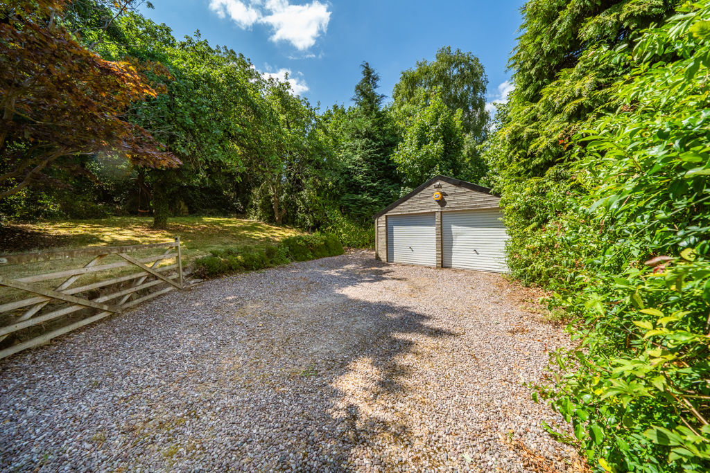Garage- click for photo gallery